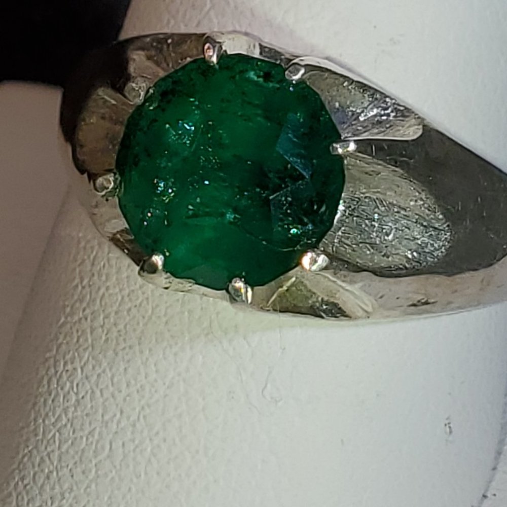 Natural Emerald Ring - image 3
